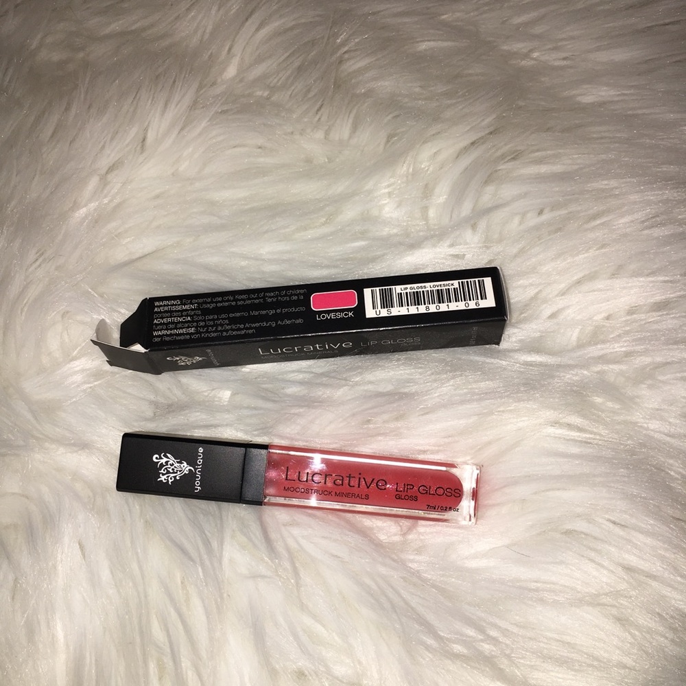 Moodstruck minerals lucrative lipgloss (LOVE SICK)
